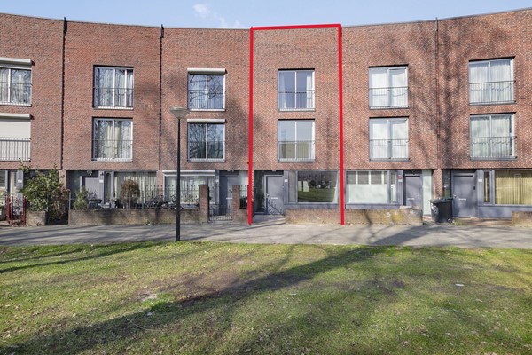 Medium property photo - Nadezjda Mandelstamstraat 53, 1102 JJ Amsterdam